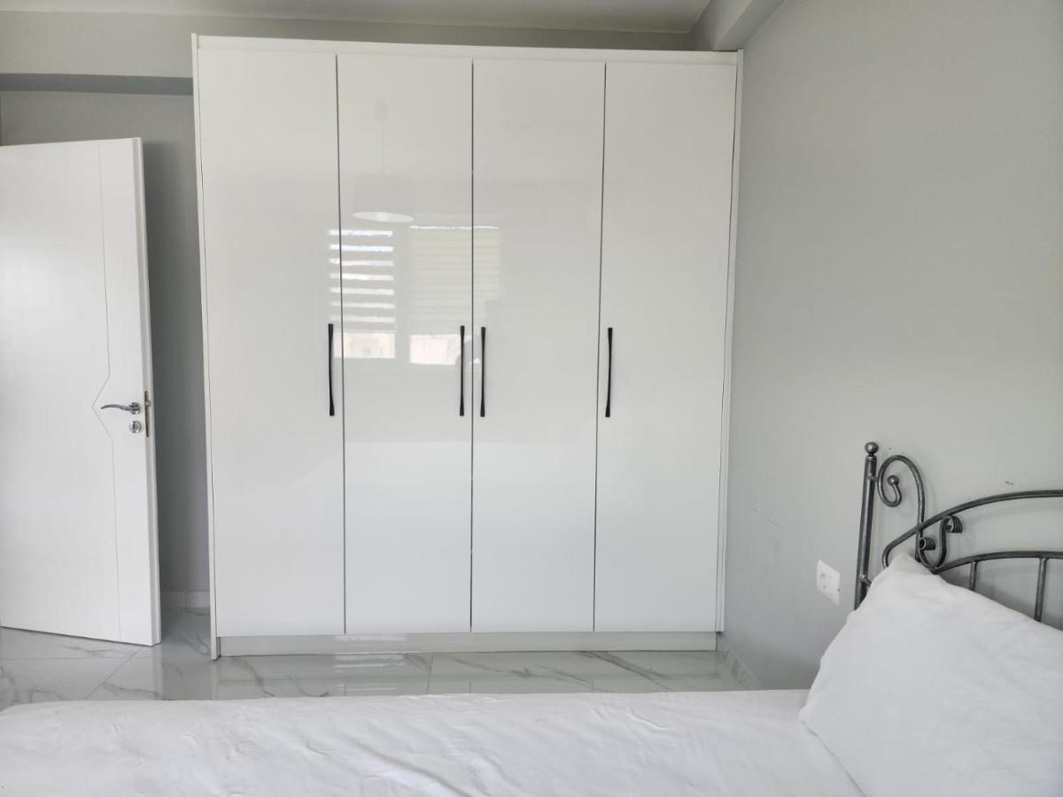 Amazing Sea View Apartment Σαράντα Εξωτερικό φωτογραφία